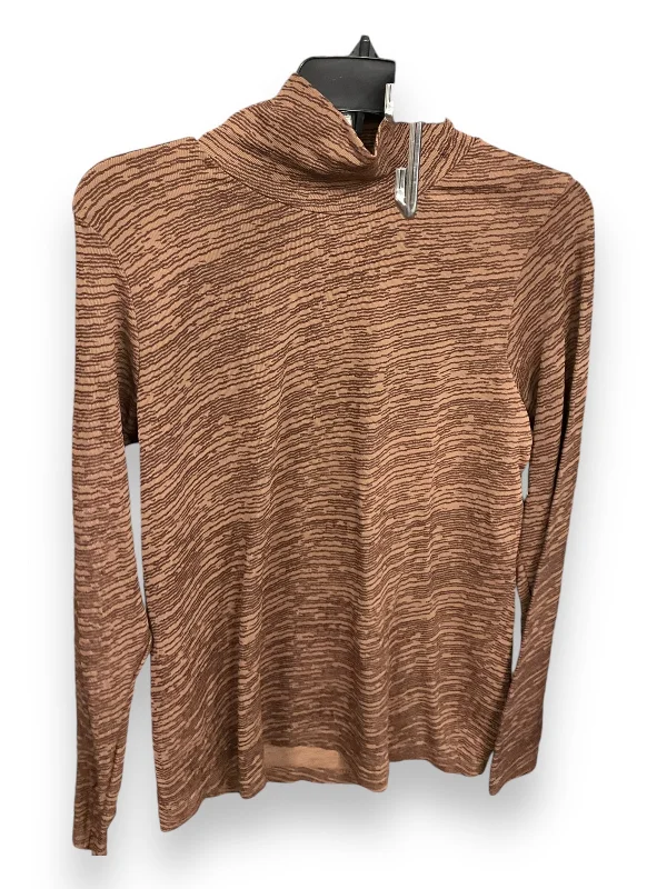 Athletic Top Long Sleeve Collar By Athleta In Brown, Size: Xl