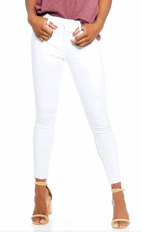 Distressed Skinny Jean In White