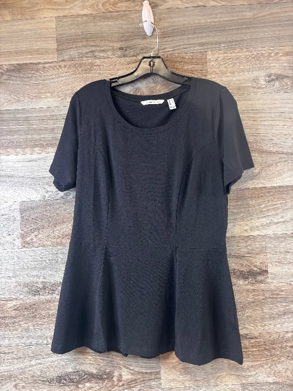 Top Short Sleeve Basic By Isaac Mizrahi Live Qvc In Black, Size: M