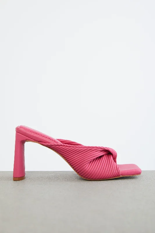 RIBBED TWIST HEELS